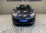 Toyota Avensis 4
