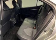 Toyota Camry 8