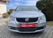 Volkswagen Touran 8