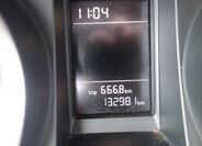 Volkswagen Golf 23