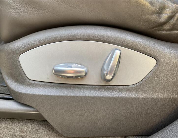 Porsche Cayenne 40