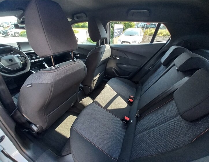 Peugeot 2008 14