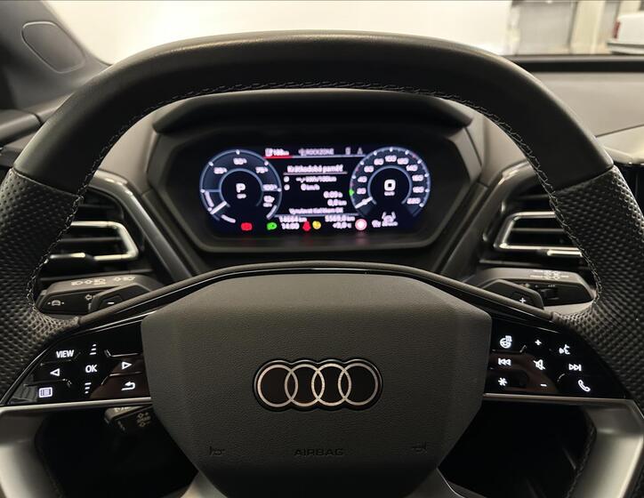 Audi Q4 16