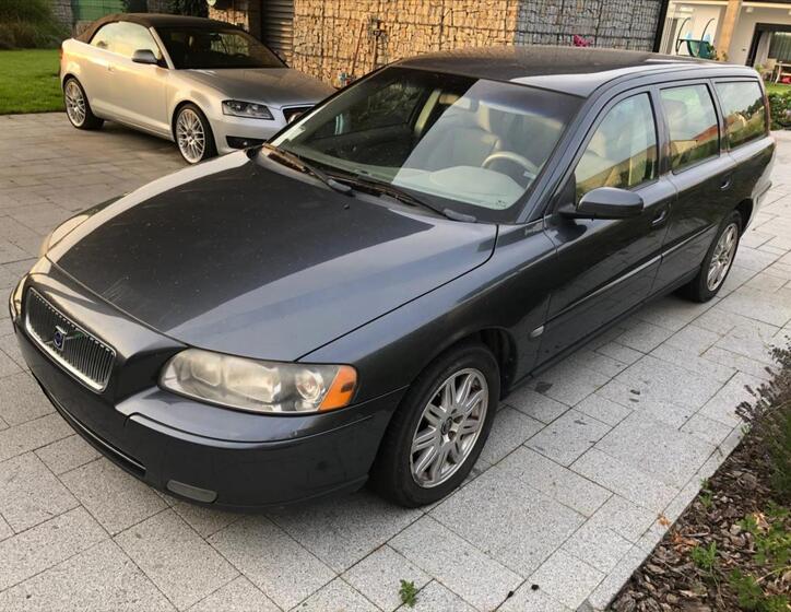 Volvo V70 2