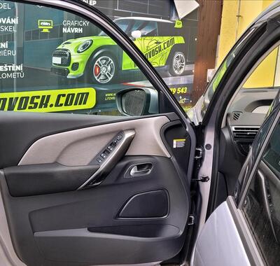 Citroën Grand C4 Picasso 41