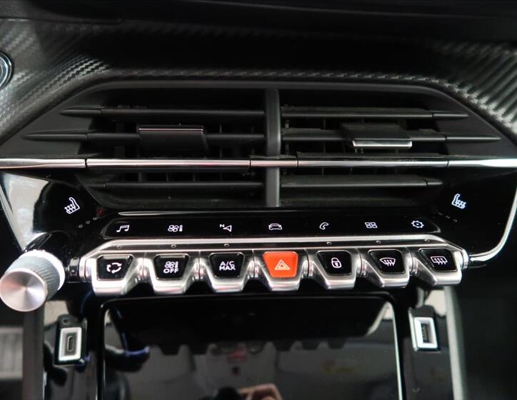 Peugeot 2008 25