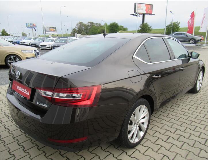 Škoda Superb 2