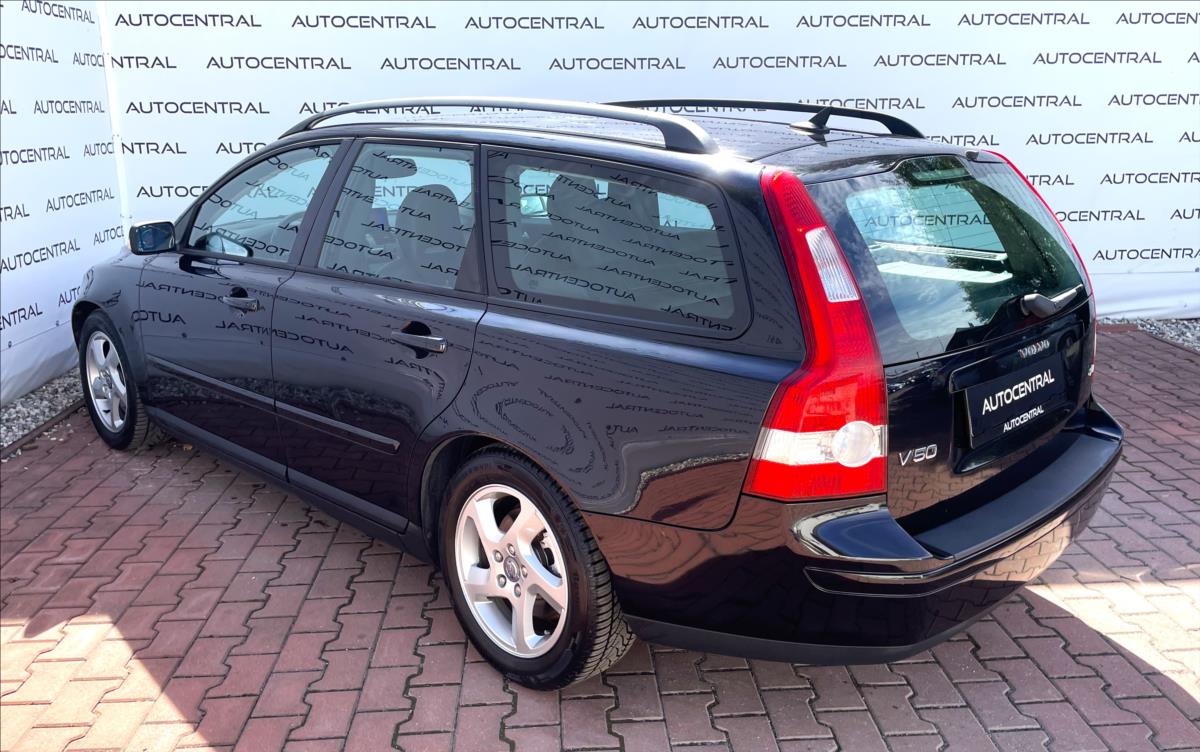 Volvo V50