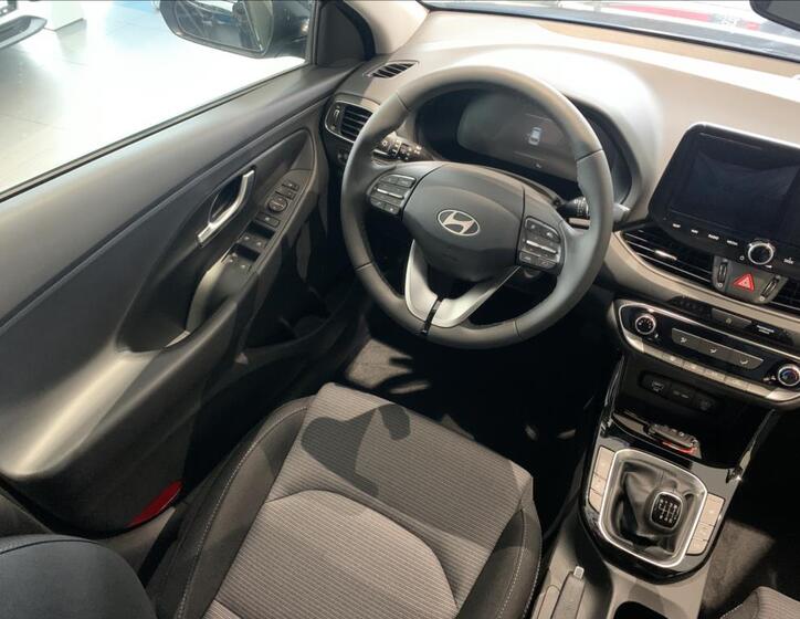 Hyundai i30 17