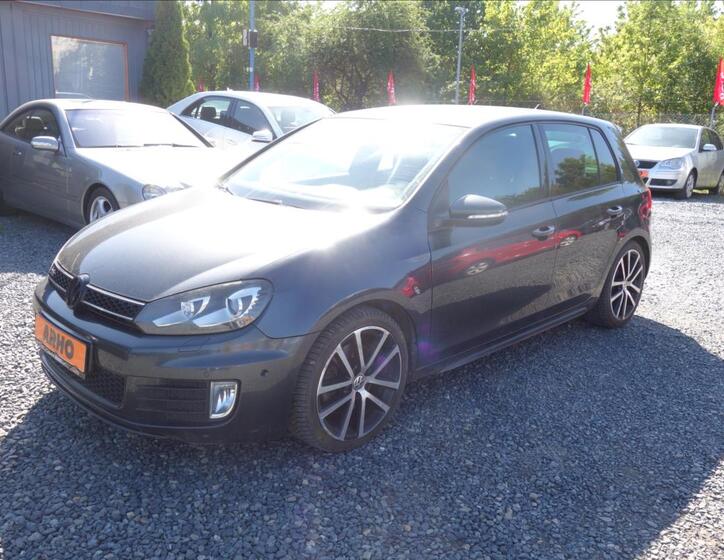Volkswagen Golf 2