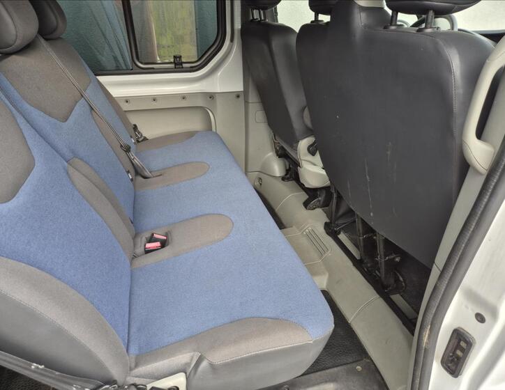Renault Trafic 17