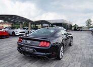 Ford Mustang 6