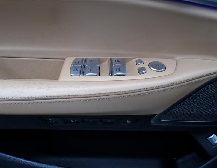 BMW Řada 7 18