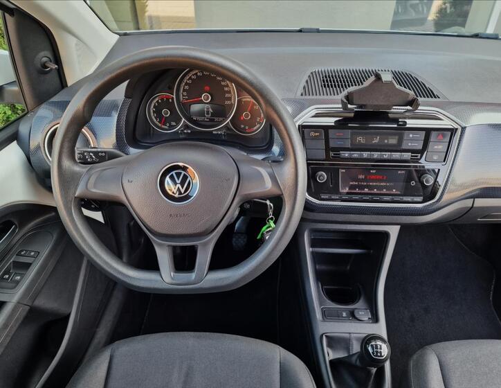 Volkswagen up! 12