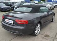 Audi A5 4