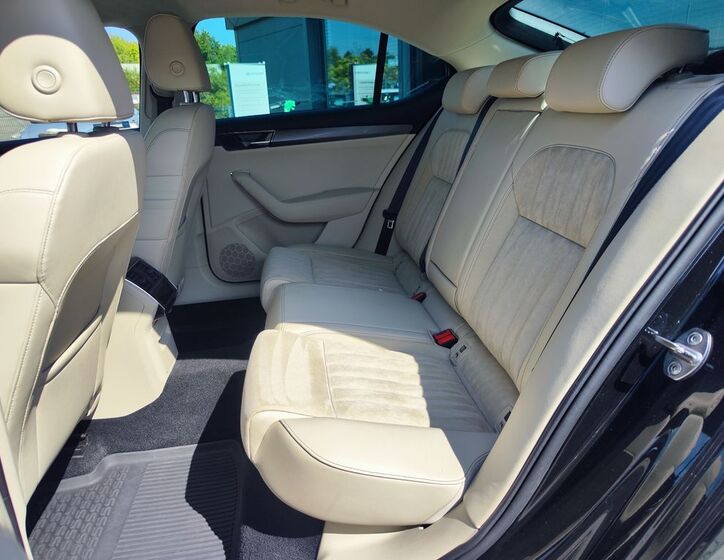 Škoda Superb 13