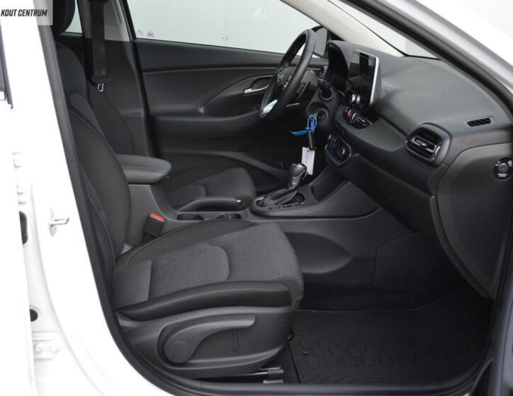Hyundai i30 11