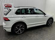 Volkswagen Tiguan 9