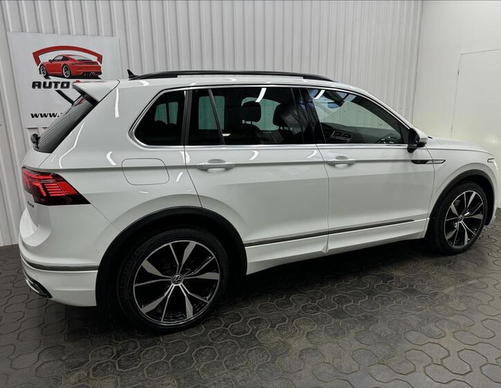 Volkswagen Tiguan 9