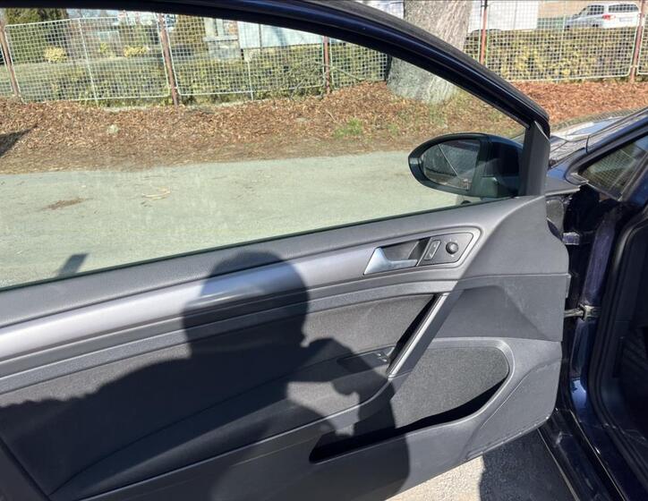 Volkswagen Golf 10