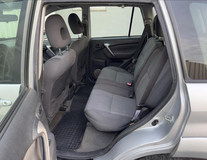 Toyota RAV4 18
