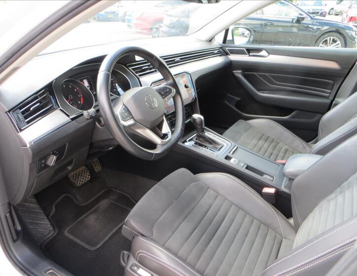 Volkswagen Passat 13