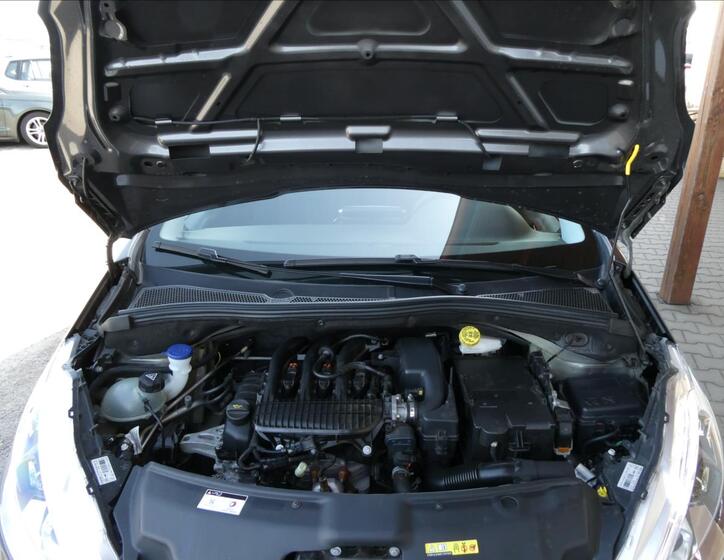 Peugeot 208 32