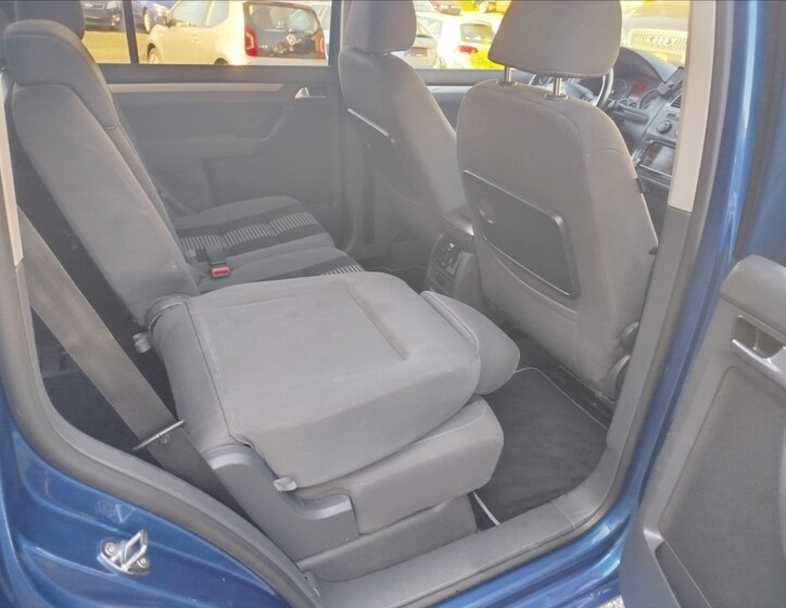 Volkswagen Touran 29