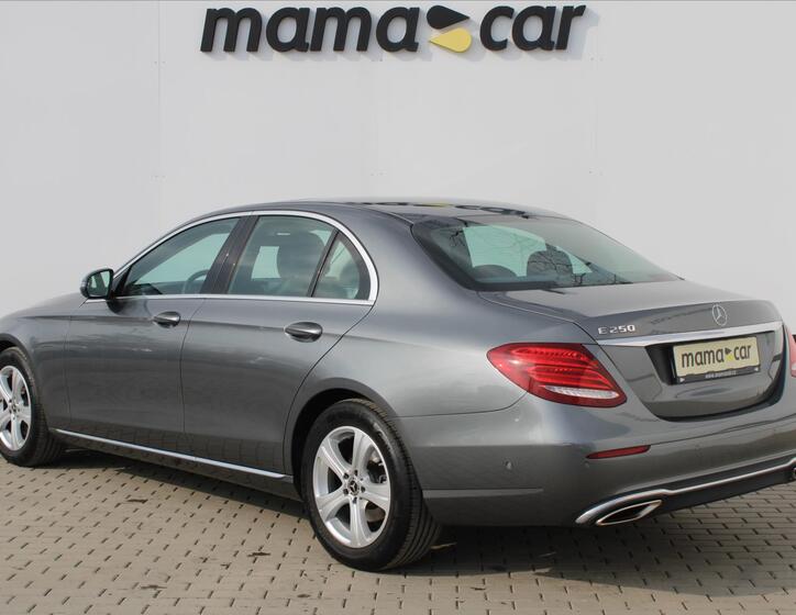 Mercedes-Benz Třídy E 5