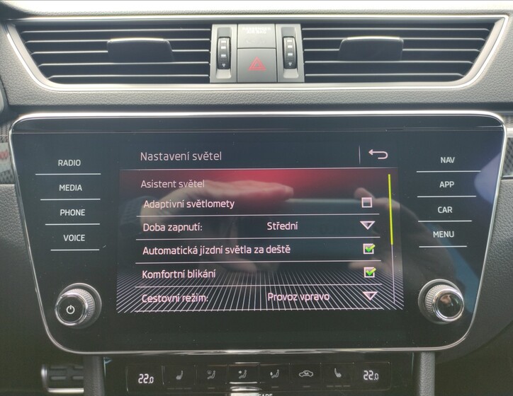 Škoda Superb 14