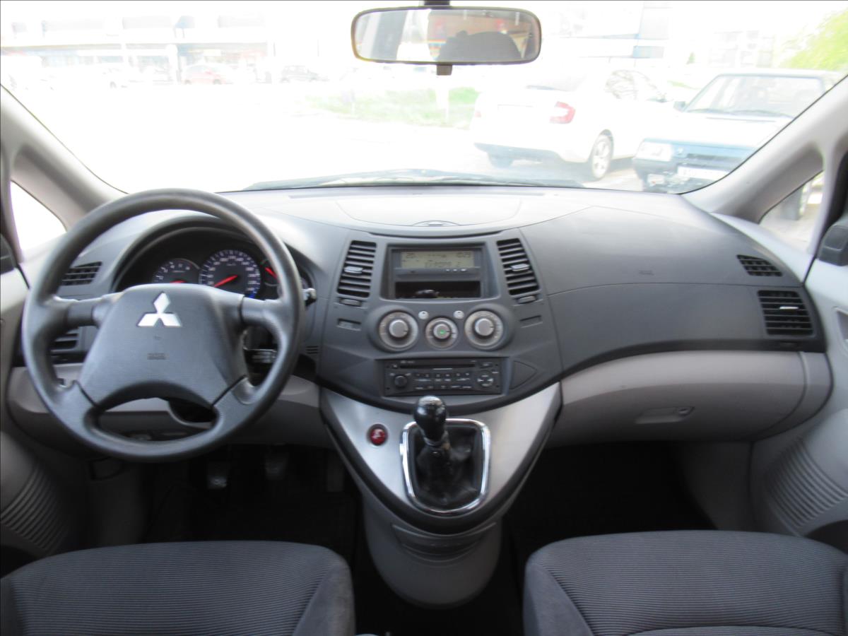 Mitsubishi Grandis