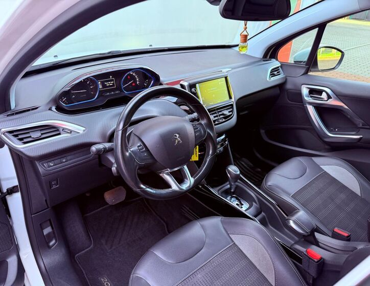 Peugeot 2008 13