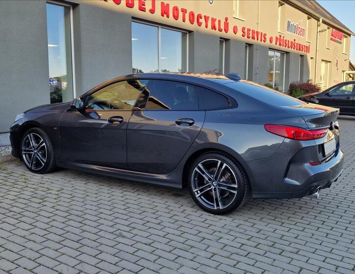 BMW Řada 2 7