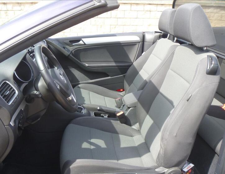 Volkswagen Golf 11
