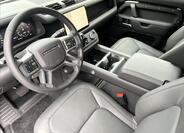 Land Rover Defender 12