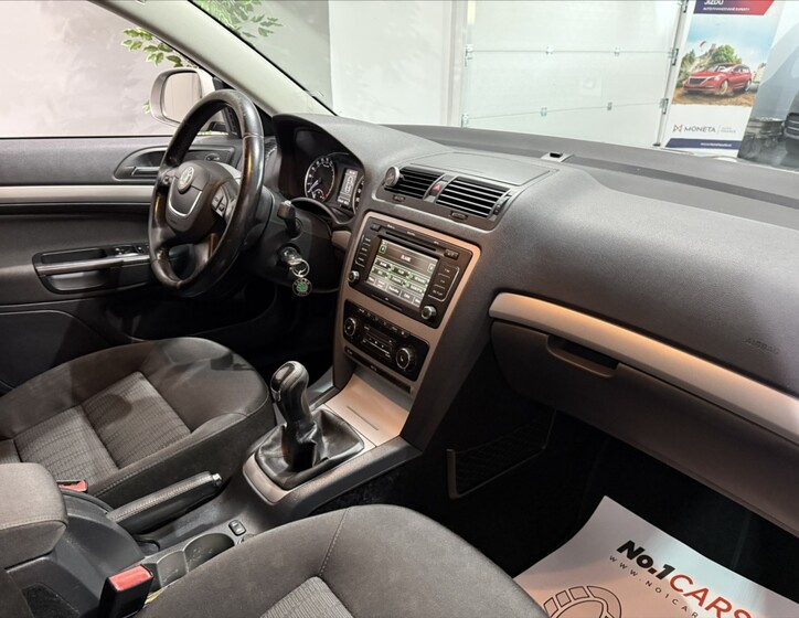 Škoda Octavia 14