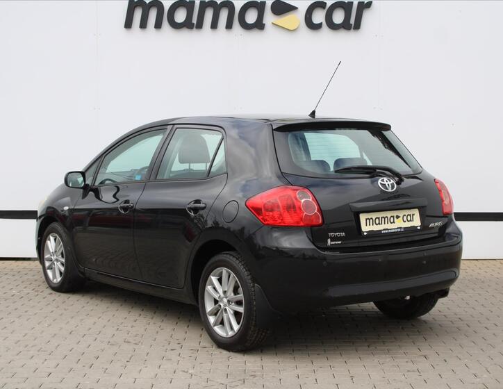 Toyota Auris 5