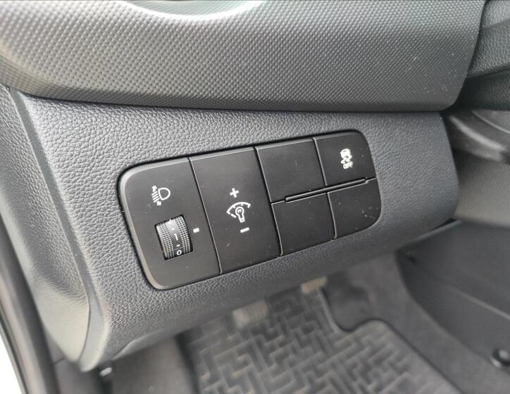 Hyundai i10 20