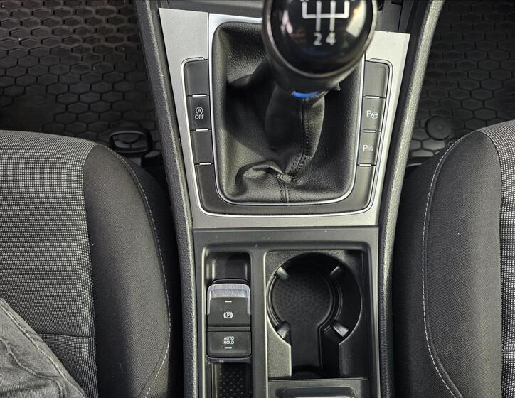 Volkswagen Golf 20