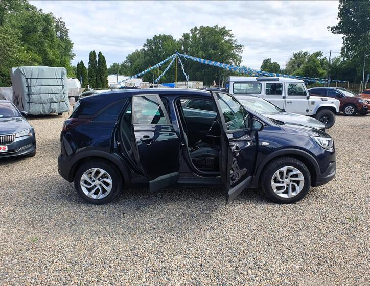 Opel Crossland X 17