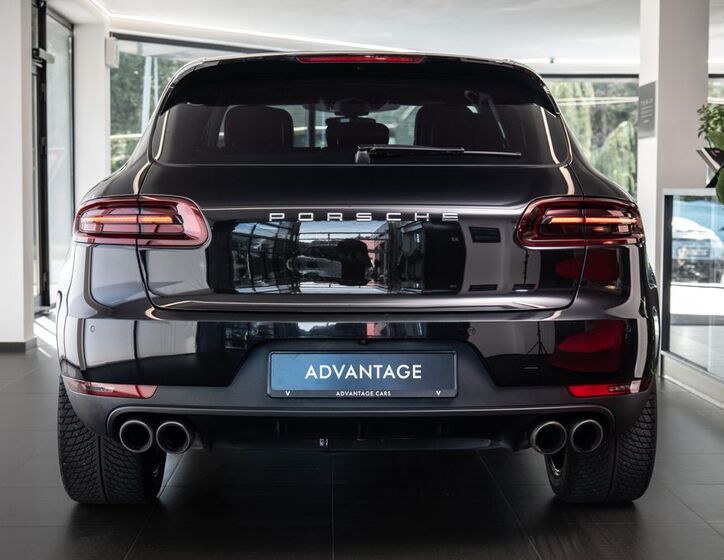 Porsche Macan 3