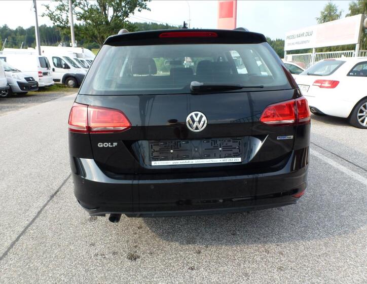Volkswagen Golf 9