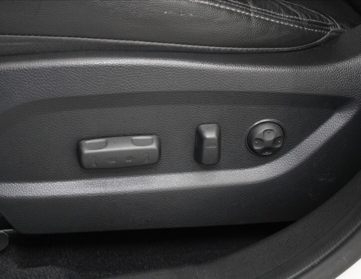 Hyundai Santa Fe 26