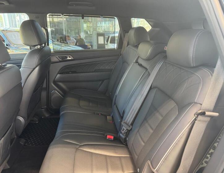 SsangYong Rexton 10
