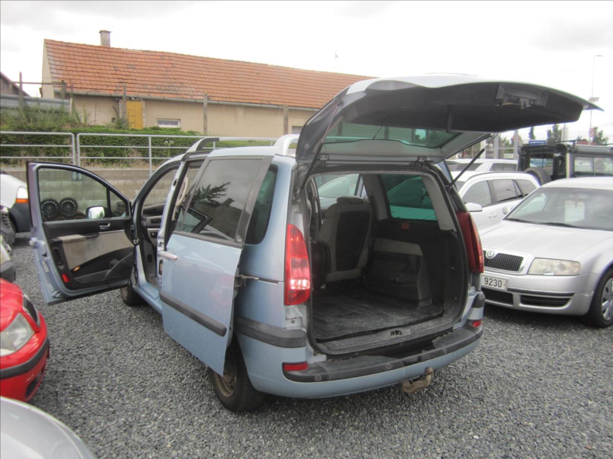 Peugeot 807