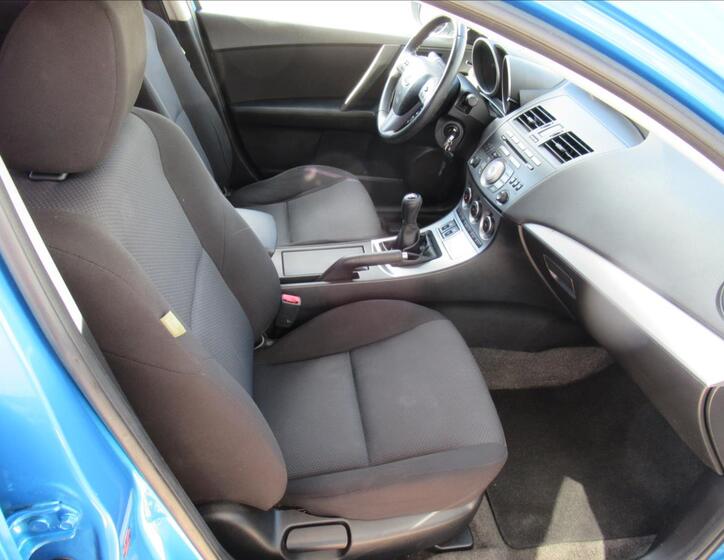 Mazda 3 21