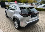 Toyota Yaris Cross 4