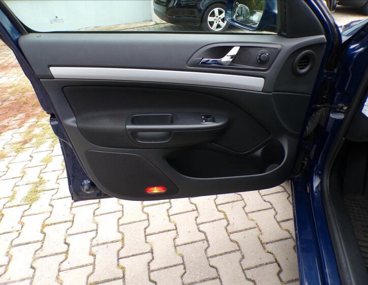 Škoda Octavia 16