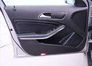 Mercedes-Benz GLA 12