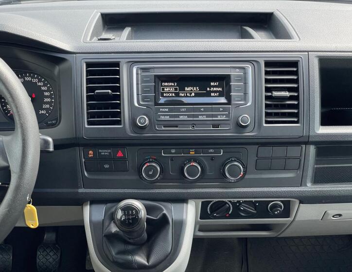 Volkswagen Transporter 11